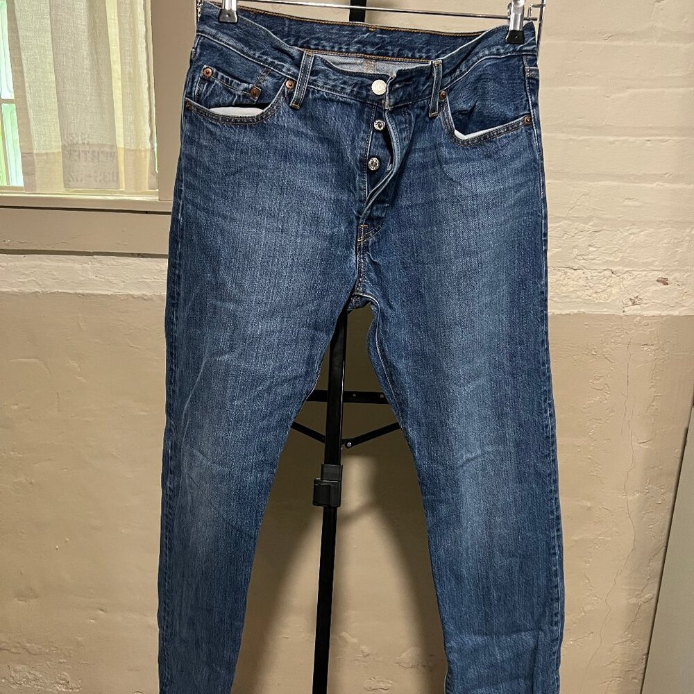 Levi's Button Fly 501 Jeans, Size 29x32